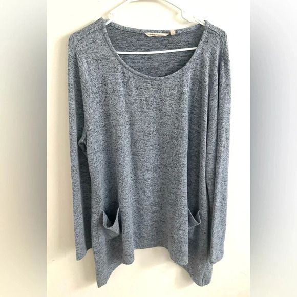 Soft Surrounding Women's Knit Tunic Top L Blue Long Sleeve Asymmetrical Hem Soft - Picture 2 of 5